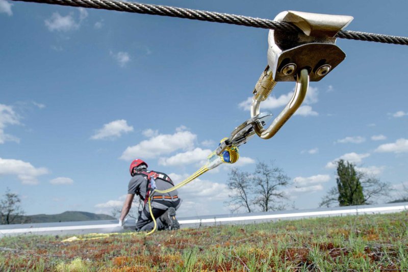 Seilanlage auf dem Flachdach